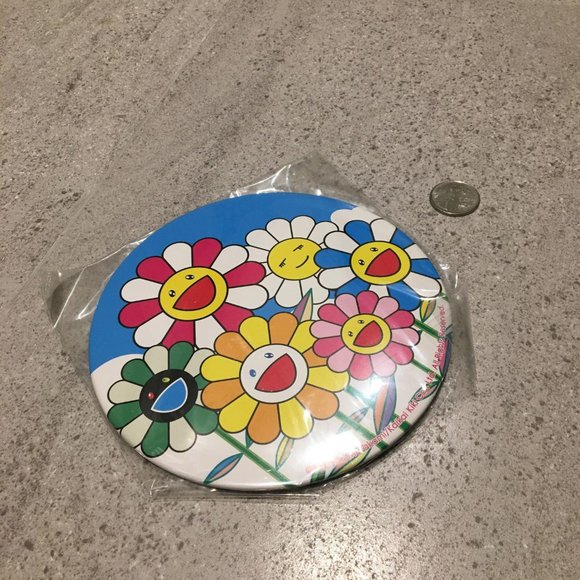 Takashi Murakami badge/ display - Picture 3 of 3